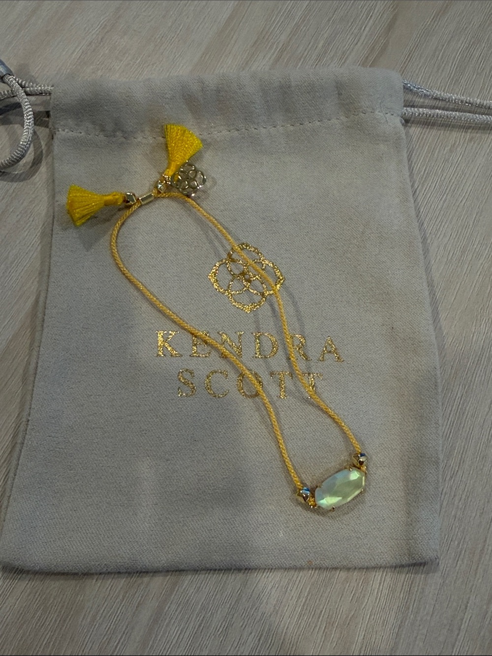 Kendra Scott Everlyne Yellow Cord Friendship Bracelet in Dichroic Glass